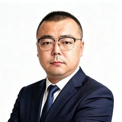 Yang Xuening